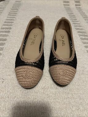 Chanel ballerinas